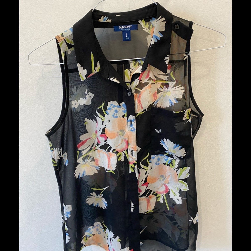 OLD NAVY Floral Sheer Sleeveless Button Up Top